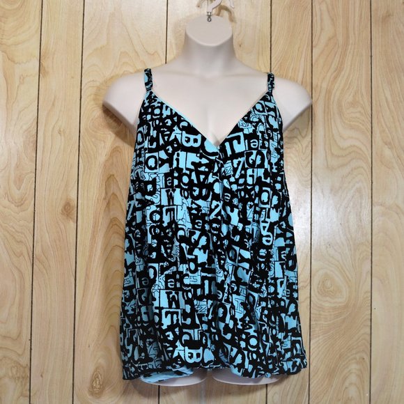 mblm Blue and Black Font Wrap Top - Picture 1 of 9